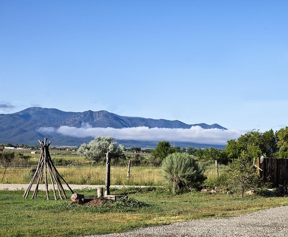 Casa Gallina - An Artisan Inn Таос Стая снимка